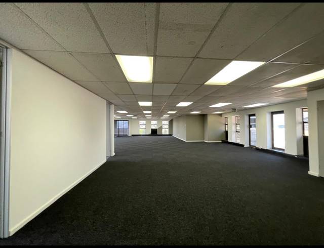 400M² OFFICE TO LET IN HURLINGHAM